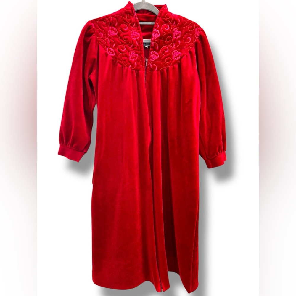 Vintage 80s Robe 1980s Burgundy Embroidered Velour Housecoat Grannycore Cozy MED